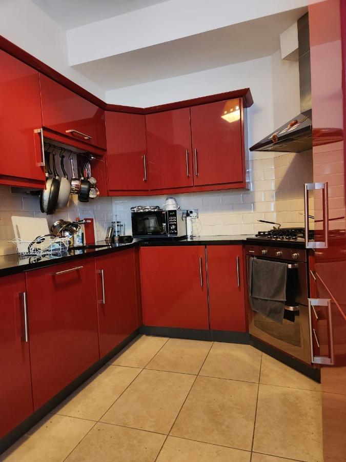Our Tiny Little Home Cork Extérieur photo